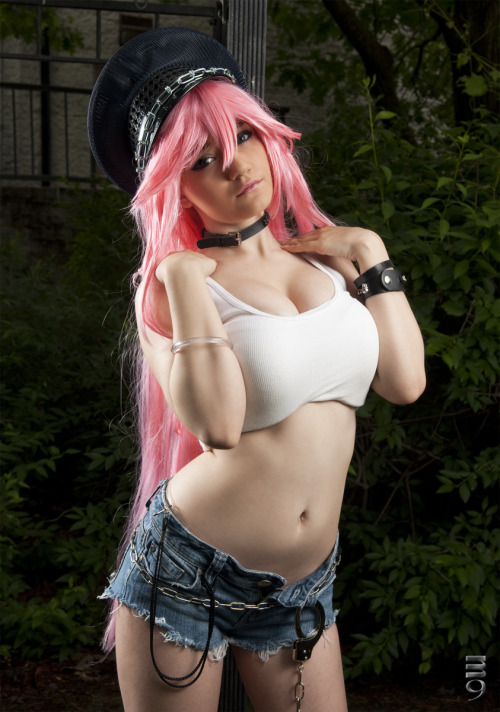 cosplaygirl:  Poison 3 by MisaCosplayLove on deviantART