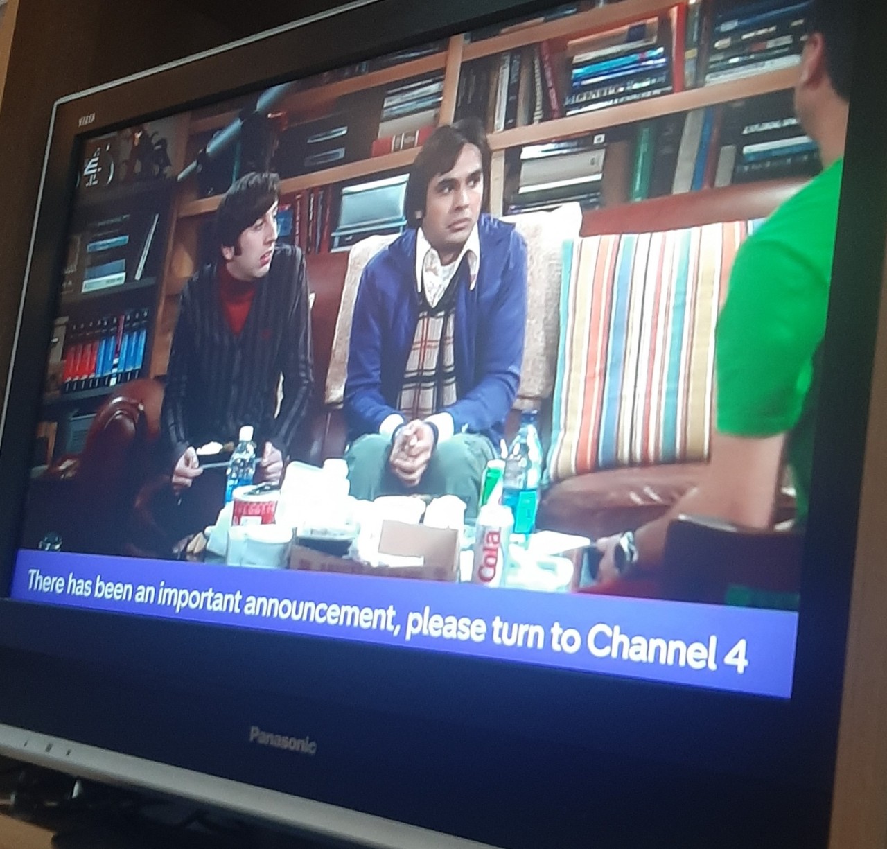 notgreengardens:wavetapper:every single channel is airing news of the queen’s death except E4 which refuses to interrupt reruns of the big bang theory