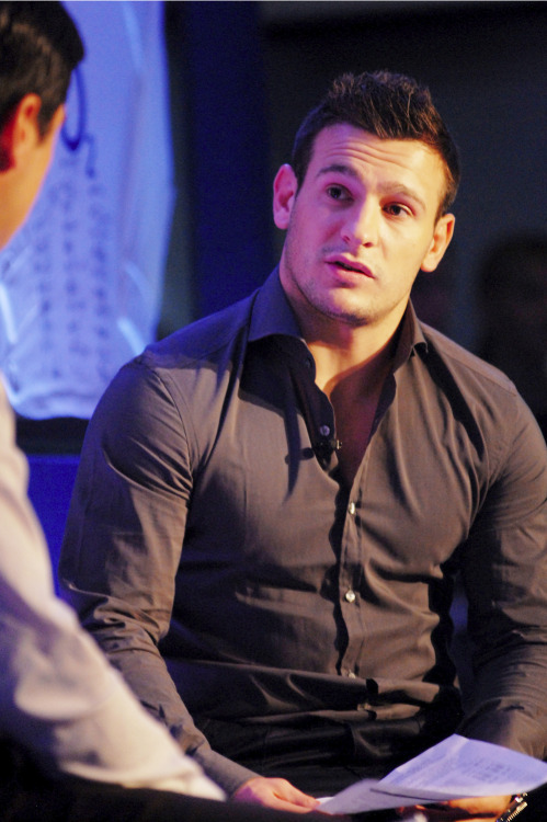 roscoe66:Danny Care is an English rugby union player who plays for Harlequins 