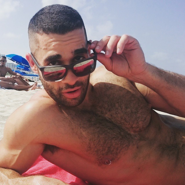 insta-hunk:  Instagram: @bent1987 