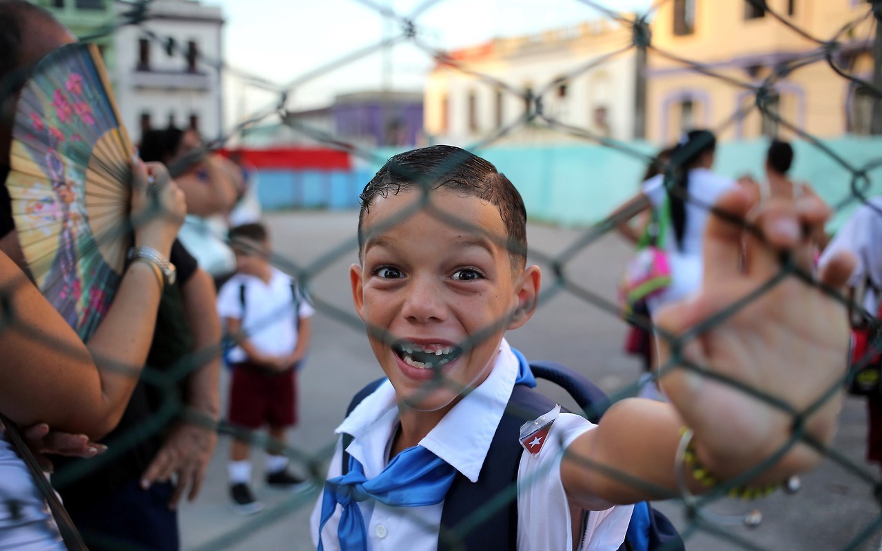 A CLASE. Cuba inició las clases con la incorporación a las aulas de más de 1,7 millones de estudiantes y retos sobre cómo actualizar el sistema de enseñanza y lograr la formación de más maestros para cubrir el déficit docente en varias provincias del...