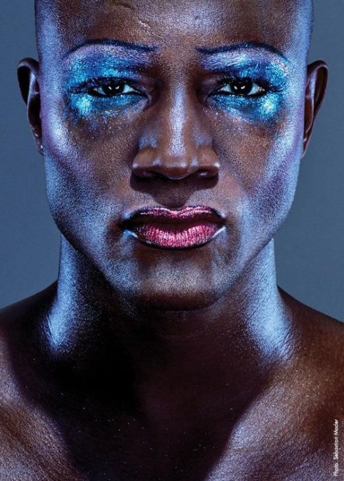 Taye Diggs in Hedwig make up. Perfection.