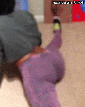 neonessgifs:  Mizz Twerksum 