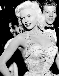 meganmonroes:  Jayne Mansfield and Mickey Hargitay in 1957.  