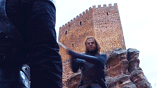 servader:Tywin: Whyis he still alive? Jaime: One of our men interfered,speared him through the leg b