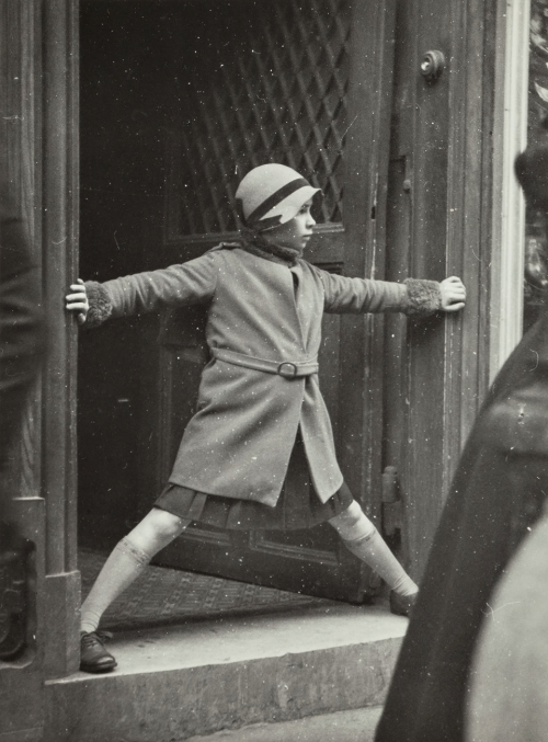 kafkasapartment:Girl Blocking the Doorway, c.1934. Dora Maar. Gelatin silver 