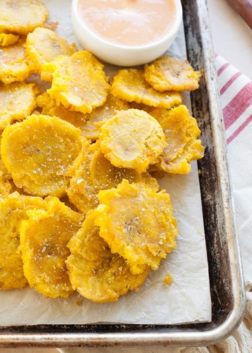 brattylikestoeat:Tostones/fried plantain chips (hopefully this is the right thing and if now let me 
