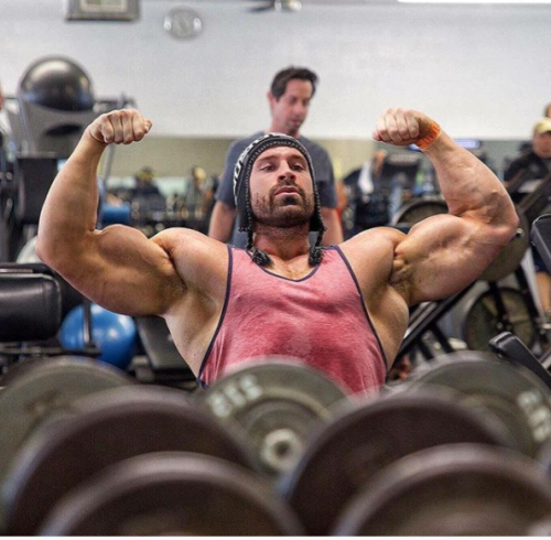 dafyddbach:    Bradley Martyn for 5300 followers.  For more muscle hunkery follow @dafyddbach