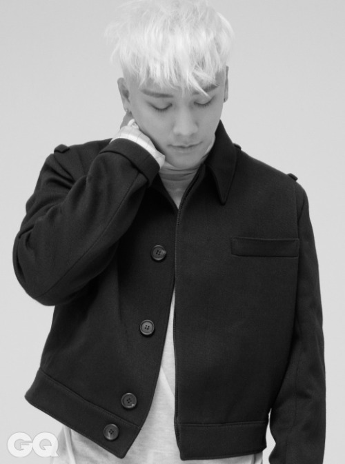 SEUNGRI (from BIGBANG) - Magazine「GQ KOREA」Official website이승현의 지금 - #3 승리 승리 이승현이 튼 음악 덕분에 스튜디오 가장 