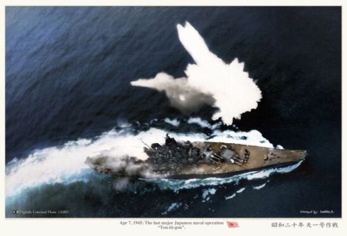 imperialjapan-armyandnavy:
“ IJN Battleship Yamato in her final last battle moments at Okinawa, before being sunk by US fighter planes, April 7, 1945
”