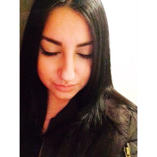 Beautiful Afghan girl