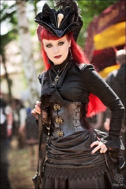 steampunk-girl:  Steampunk Girl