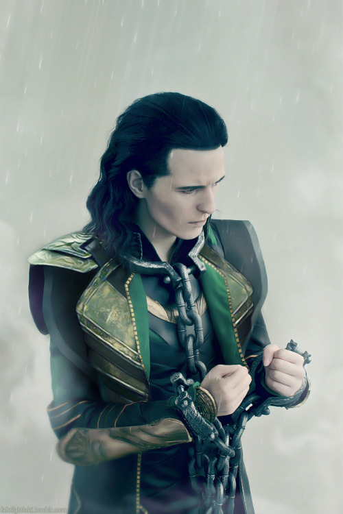 fahrlight:  The chains I’ve made for myself… Hey, I tried on the whole CHAINS-LOKI-THIN