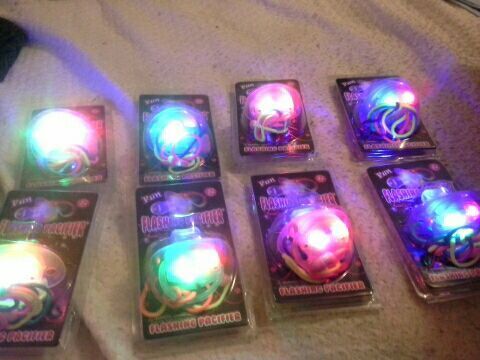 hellolinzibutterflies:  I think I may have a thing for light up pacis lol 