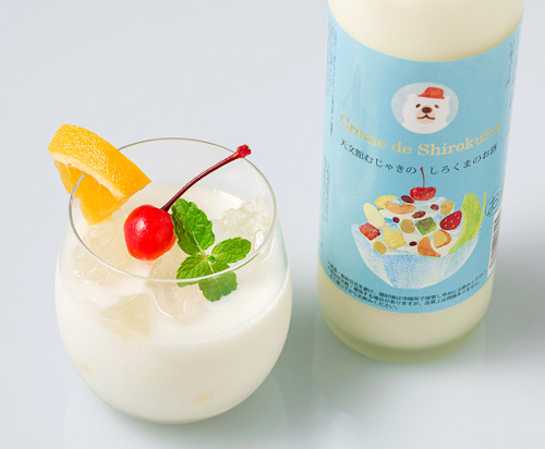 Lovely, fruity and delicious looking sake by Tenmonkan Mujaki cafe.