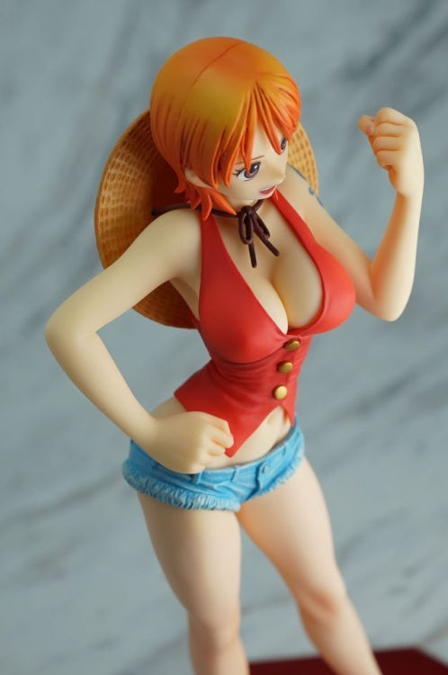 One Piece Figures (hot) - Part 6Nami Mugiwara Version