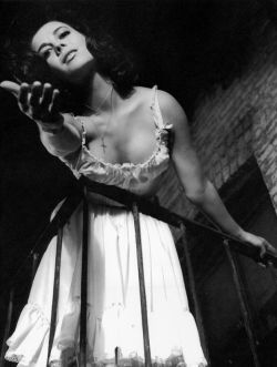 ladycollector:  Natalie Wood as Maria in West Side Story, 1961