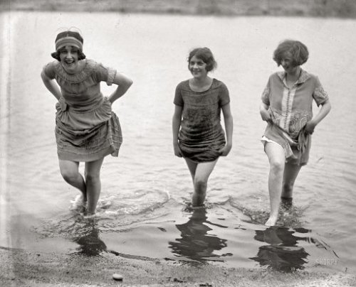 May 7, 1924. &ldquo;Three models from Washington&rsquo;s spring fashion show snapped at Arli