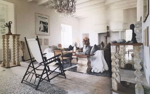 The airy main living area at Château de Mespoulet, fashion designer Jeff E. Sayre’s country house in