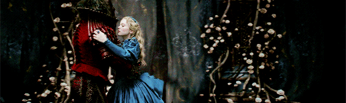 alice-is-wet:  lady-arryn: Just let yourself go.  take me away…