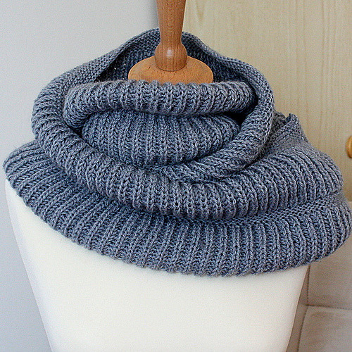 Oxford Hooded Cowl — a free knitting pattern by ...