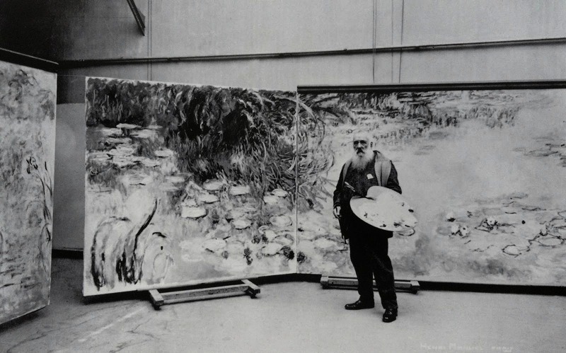 Claude Monet in his studio. Wowowowowow.