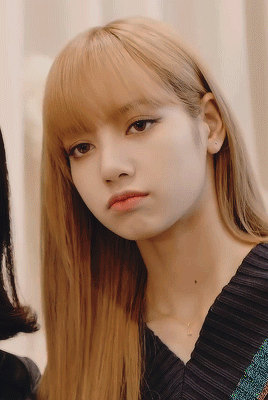 bleackpink:lisa at moonshot special event