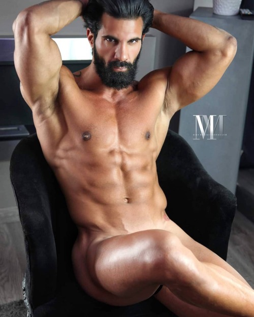 Porn bearditorium2:Giovanni (Italy) photos