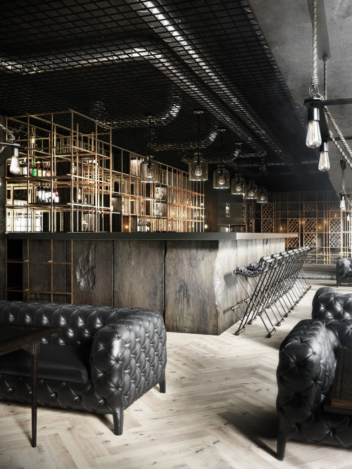 j13ue:  steampunktendencies:    Restaurant “Aut vincere aut mori”    Ugh, I love everything about this. 