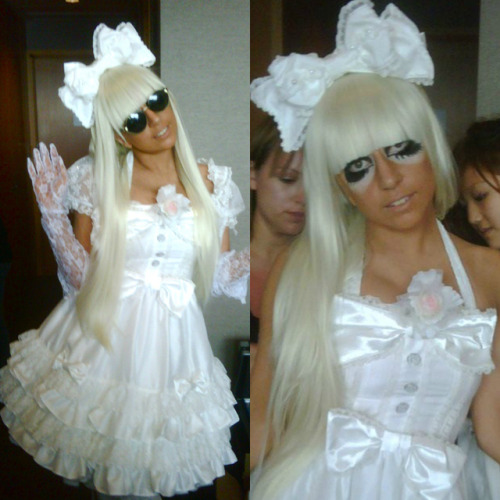 everygagalook:8 june 2009in her hoteltokyo, japan