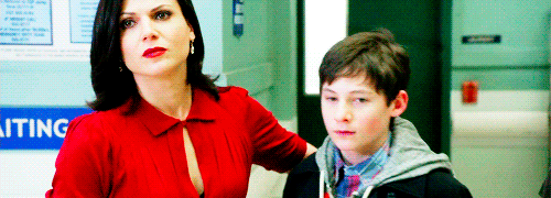 chris-lll:  #TeamMoms 
