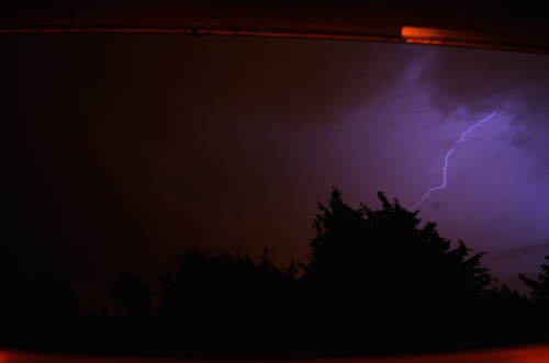 Clouds and lightning22-06-2016Si