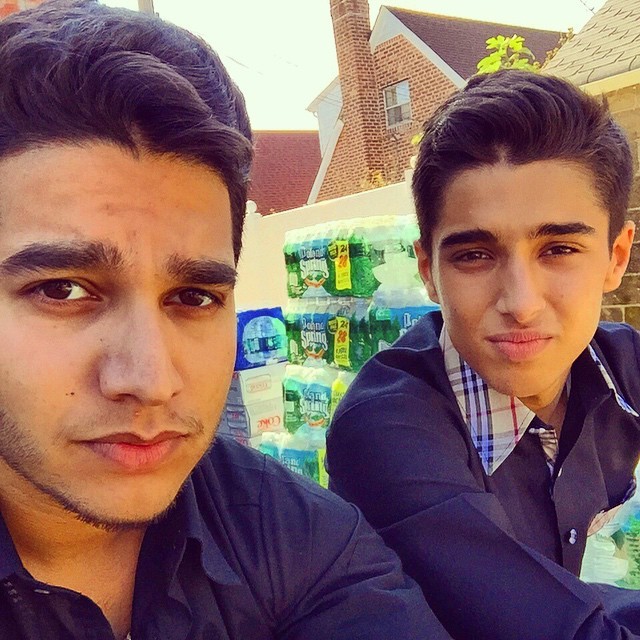Meet the twin. #hesnotevenmybrother #burberrykurtapajama #jatt