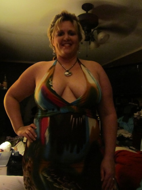 mecouple4more:Trying on some dresses :)I got some excruciatingly lovely submissions via kik of her. 