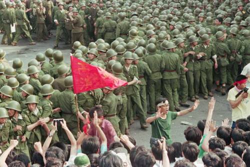 soldiers-of-war: CHINA. Beijing. April to June 1989. Tiananmen Square massacre. The Tiananmen Square