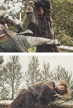 avorpalsword-deactivated2021022:   Steel met steel with a ringing, bone-jarring clang. Somehow Brienne had gotten her own blade out in time. Jaime laughed. “Very good, wench.” “Give me the sword, Kingslayer.”  “Oh, I will.” He sprang to his