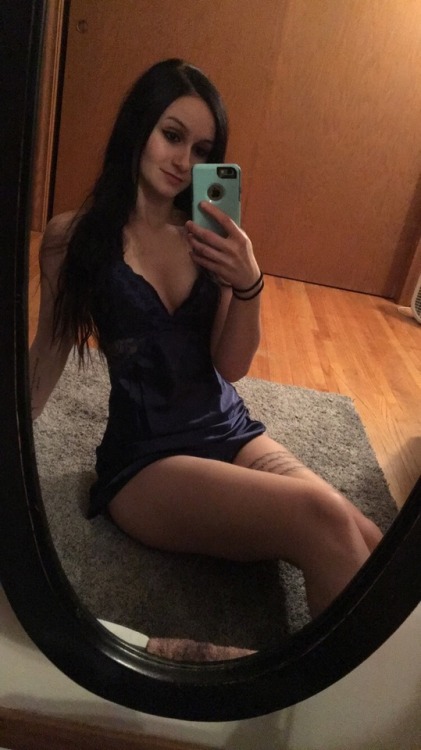 littlexmissxlexa:She calls me daddy but I ain’t her mother fuckin father beautiful!