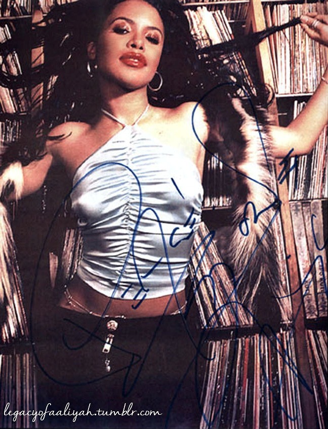 AALIYAH Haughton Authentic RARE Autograph CD cover Signed Romeo Must D –