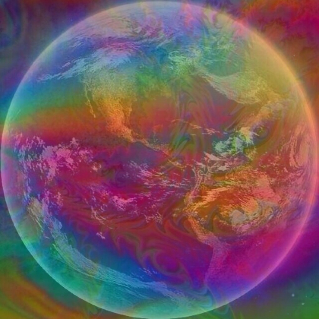 pureblindingcolour:  Worldly by pureblindingcolour