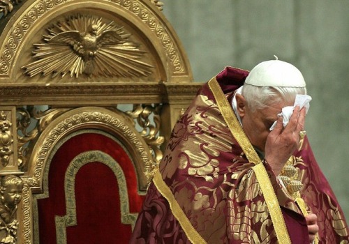 Pope Benedict XVI celebrates the Vespers of the first Sunday of the advent inside St.Peter’s Basilica at the Vatican, 01 December 2007.   Filippo Monteforte/AFP/Getty Images