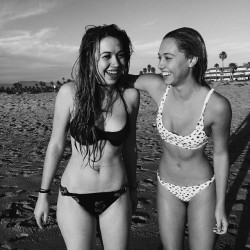 alexisreneg:  Sunset swim in the middle of February? Happy 21st birthday to the best sister ever @ambersroses21