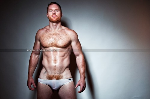 iluv2freeball:  menrmen:  Seth Fornea  http://Iluv2freeball.tumblr.com/archive ♂♂ 