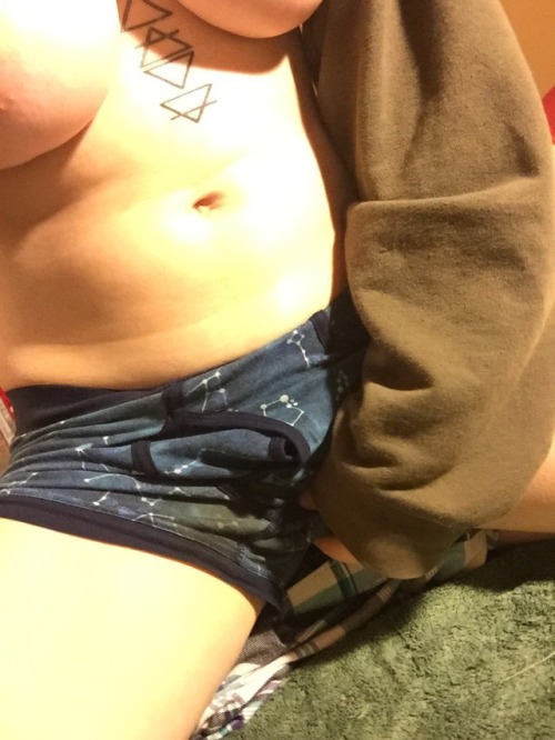 tumblr photo gottapeerightnow 4