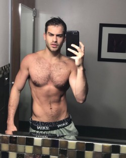 anxietydaddy:  The face you make when you diet for a week and your abs look worse than before