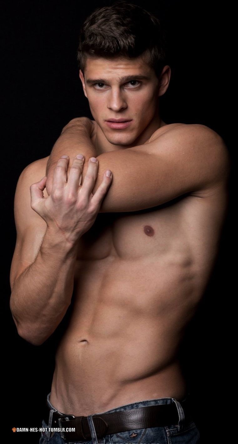damn-hes-hot:  DAMN HE’S HOT! Follow for daily pics of hot men - https://damn-hes-hot.tumblr.com/