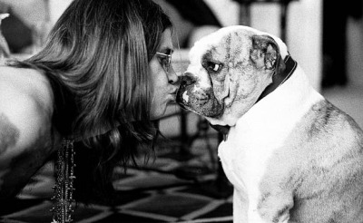 snowbliind-deactivated20220712:Ozzy Osbourne and his dog in 1991