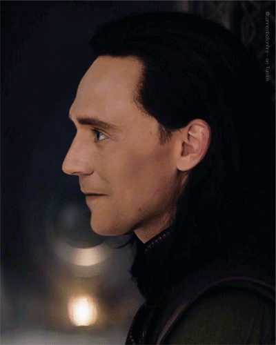 cannonballonfire:Tom Hiddleston and Chris Hemsworth in ‘Thor: The Dark World’, (2013). Dir. Alan Tay