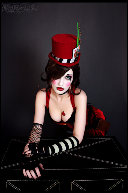 pelennanor:  Borderlands - Mad Moxxi by Katy-Angel porn pictures