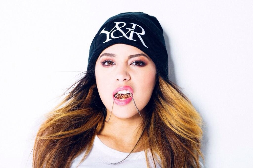 villegas-news:  HQ pics of Jasmine’s photoshoot with Young and Reckless