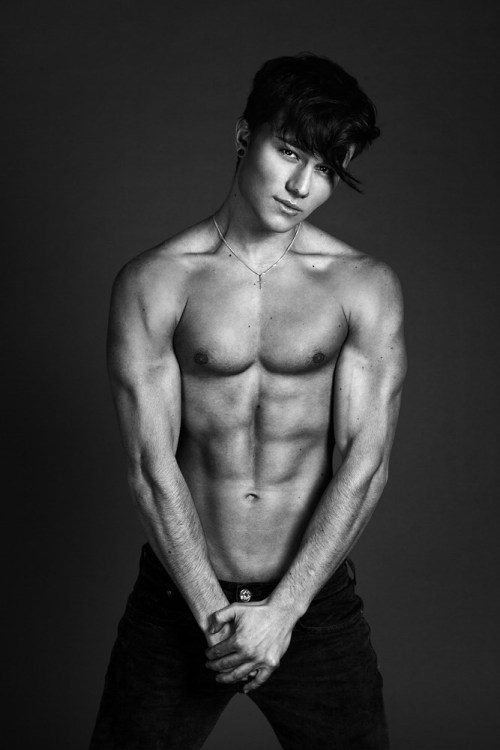 ledomsh:  Enzo Carini by Alexandre Eustache 